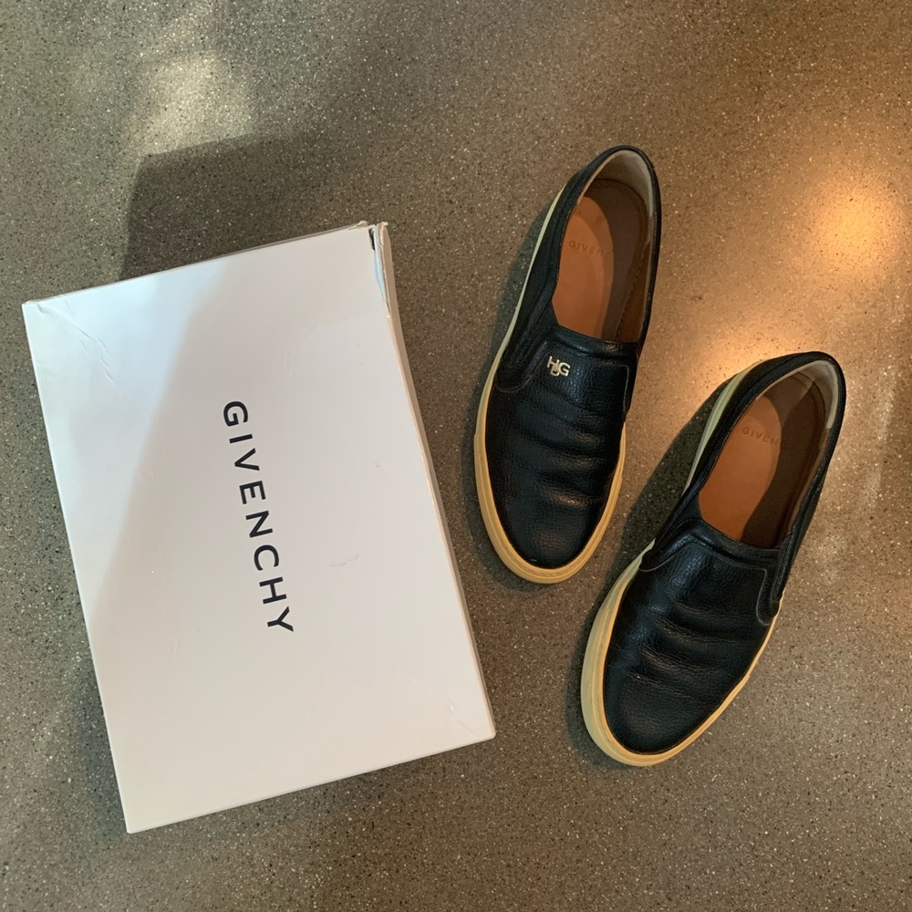 GIVENCHY calf black skate shoes RARE